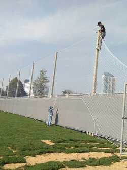 ผลงานการติดตั้งตาข่ายบอลสีขาว สนามบอลโรงเรียนนานาชาติ บจก.ลานนาบิลดิ้ง