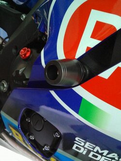 กันล้มข้าง R6 2017-19 Mothracing กันล้มผลิตจากอลูมิเนียมนำเข้า เกรด6061T651 และPOM ติดตั้งง่าย ไม่เจาะแฟริ่ง(65) สีดำ