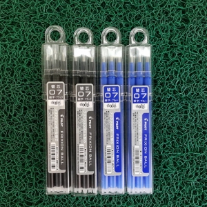 ไส้ปากกาลบได้ ขนาด 0.7mm Pilot Frixion Ball Knock