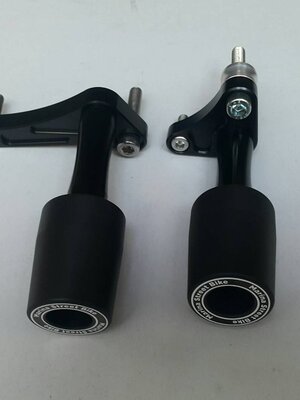 กันล้มข้าง ZX14 09-11 แบร์นMarina กันล้มผลิตจากอลูมิเนียมนำเข้า เกรด6061T651 และPOM ติดตั้งง่าย(65) สีดำ