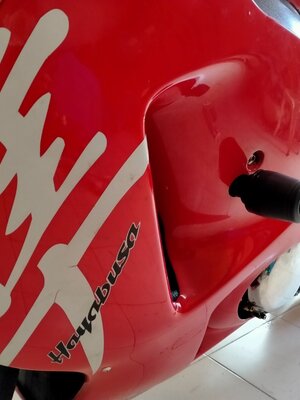 กันล้มข้าง GSX-R1300 Hayabusa แบร์นMothracing แบบเจาะแฟริ่ง กันล้มผลิตจากอลูมิเนียมนำเข้า เกรด6061T651 และPOM ติดตั้งง่าย(65) สีดำ