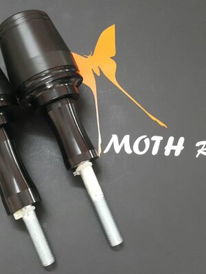 กันล้มข้าง MT09 ทุกปี XSR900 MT09 Tracer Mothracing กันล้มผลิตจากอลูมิเนียมนำเข้า เกรด6061T651 และPOM ติดตั้งง่าย(65) สีดำ