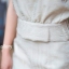 เซ็ตเสื้อบ่าเดี่ยวและกระโปรงทรงสอบเข้าชุด