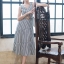 maxi dress ลายริ้วที่ทั้งใส่ง่าย สะดวกสบายคล่องตัว ไม่ว่าจะใส่เดินเล่นช้อปปิ้งเพลินๆ หรือวันพักผ่อนสุดสัปดาห์ที่ทะเลชิลล์ๆ แค่มีชุดนี้ชุดเดียวคือเอาอยู่แน่นอน ตำโล๊ดดด เดรสนี้มี 3ชิ้นนะคะ เข็มขัด+ผ้าคาดผม 😍