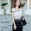 เดรสเข้ารูปตัดต่อสี เนื้อผ้านิต(Knitt)สั่งทออย่างดี ทั้งเซ็กซี่และหรูหราให้สาวๆได้อวดส่วนโค้งเว้าสุดสวย ใส่ไปนั่งทำงานเก๋ๆก็สวยไม่เบา