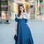 Maxi Dress ยีนส์ตารางแขนตุ๊กตาคอบัวแต่งระบายลูกไม้และปักดอกฉ่ำมากๆ