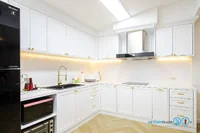 ชุดครัวบิ้วอิน Classic Kitchen L-Shape ขาวใส สไตล์คลาสสิก 4.88 x 4.16 mm. ชุดครัวบิ้วอิน Classic Kitchen L-Shape ขาวใส สไตล์คลาสสิก 4.88 x 4.16 mm.