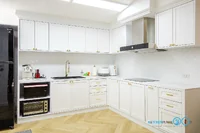 ชุดครัวบิ้วอิน Classic Kitchen L-Shape ขาวใส สไตล์คลาสสิก 4.88 x 4.16 mm. ชุดครัวบิ้วอิน Classic Kitchen L-Shape ขาวใส สไตล์คลาสสิก 4.88 x 4.16 mm.