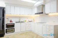 ชุดครัวบิ้วอิน Classic Kitchen L-Shape ขาวใส สไตล์คลาสสิก 4.88 x 4.16 mm. ชุดครัวบิ้วอิน Classic Kitchen L-Shape ขาวใส สไตล์คลาสสิก 4.88 x 4.16 mm.