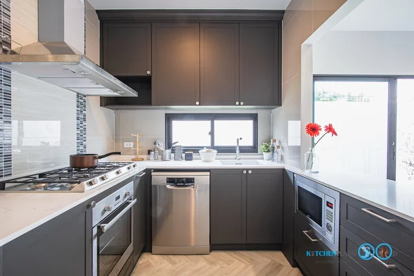 ชุดครัวบิ้วอิน Premium Classic U-Shape Kitchen 4.88 x 2.10 mm. ชุดครัวบิ้วอิน Premium Classic U-Shape Kitchen 4.88 x 2.10 mm.