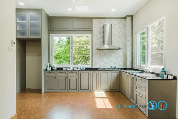 ชุดครัวบิ้วอิน Classic Kitchen ชุดครัวเซาะร่อง สไตล์คลาสสิค 5.41 x 1.64 mm. ชุดครัวบิ้วอิน Classic Kitchen ชุดครัวเซาะร่อง สไตล์คลาสสิค 5.41 x 1.64 mm.