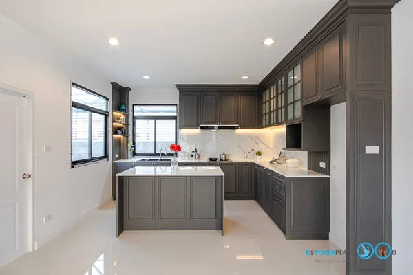 ชุดครัวบิ้วอิน Luxury Classic Kitchen ชุดครัวสไตล์คลาสสิคสุดหรู 5.84 x 5.62 mm. ชุดครัวบิ้วอิน Luxury Classic Kitchen ชุดครัวสไตล์คลาสสิคสุดหรู 5.84 x 5.62 mm.