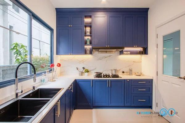 KITCHENFORM ชุดครัวบิวท์อินพลาสวูด สไตล์คลาสสิก เคาน์เตอร์ 5.16 เมตร ตู้ลอย 2.70 เมตร KITCHENFORM ชุดครัวบิวท์อินพลาสวูด สไตล์คลาสสิก เคาน์เตอร์ 5.16 เมตร ตู้ลอย 2.70 เมตร