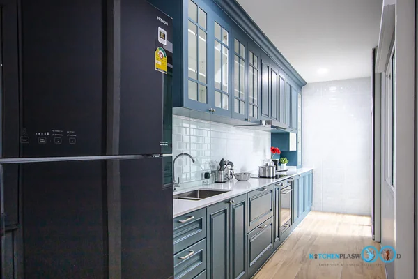 ชุดครัวบิ้วอิน English Classic Kitchen 5.45 x 4.76 mm.
