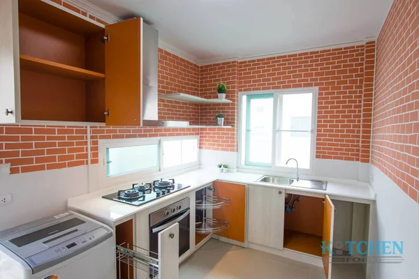 ชุดครัวบิ้วอินพรีเมี่ยม 3.8 x 1.75 m. image 2 ชุดครัวบิ้วอินพรีเมี่ยม 3.8 x 1.75 m. image 2