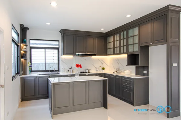 ชุดครัวบิ้วอิน Luxury Classic Kitchen ชุดครัวสไตล์คลาสสิคสุดหรู 5.84 x 5.62 mm. image 2 ชุดครัวบิ้วอิน Luxury Classic Kitchen ชุดครัวสไตล์คลาสสิคสุดหรู 5.84 x 5.62 mm. image 2