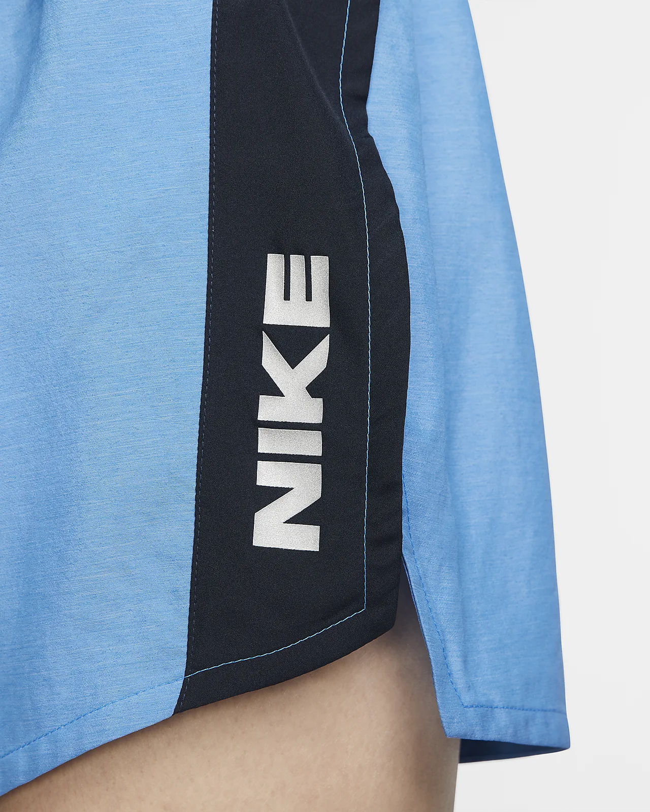กางเกงวิ่ง Nike Dri-Fit Heritage 4” Running Shorts (M)
