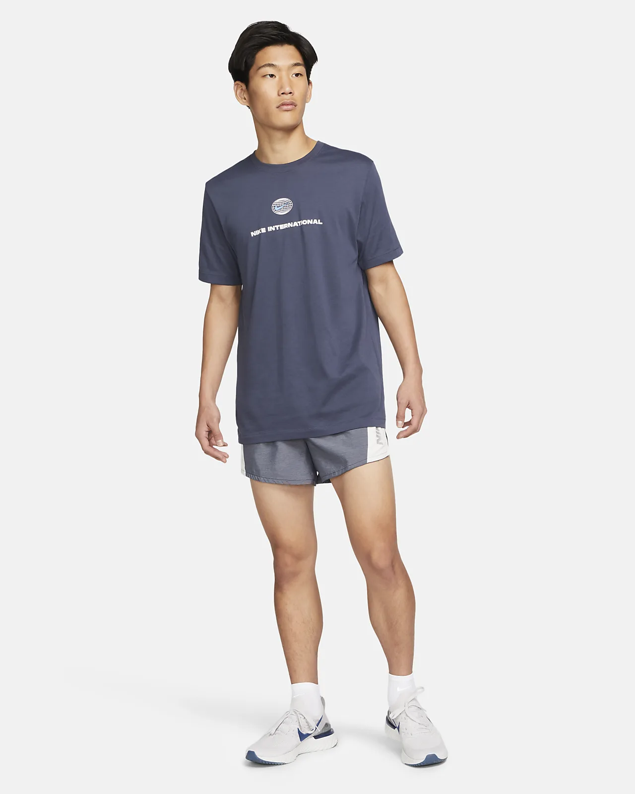 กางเกงวิ่ง Nike Dri-Fit Heritage 4” Running Shorts (M,L)